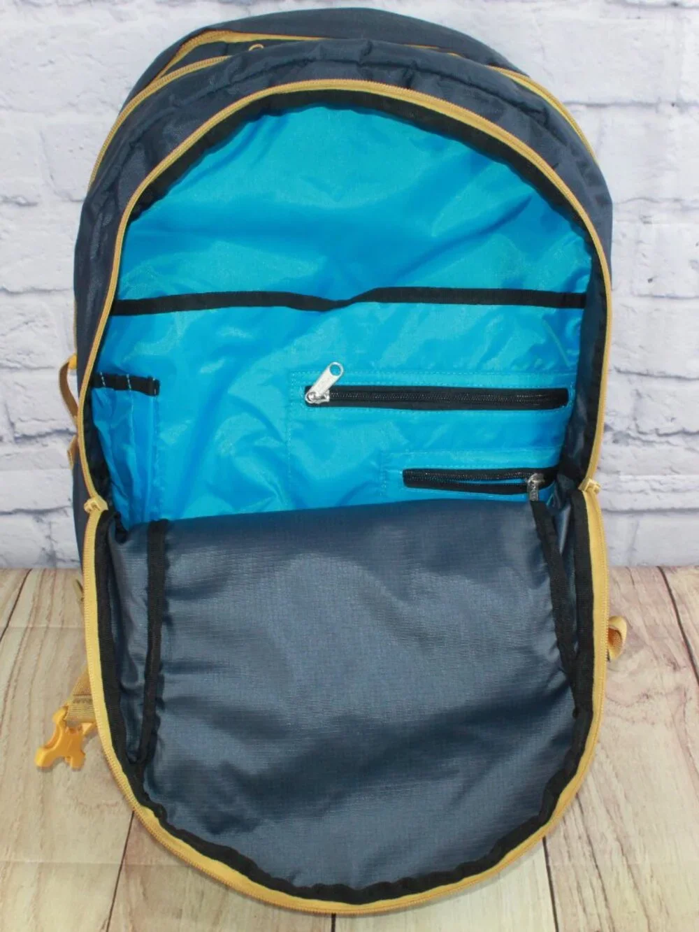 READ–LL Bean Unisex Adult Comfort Carry Portable Locker Pack 42L Backpack Hiking